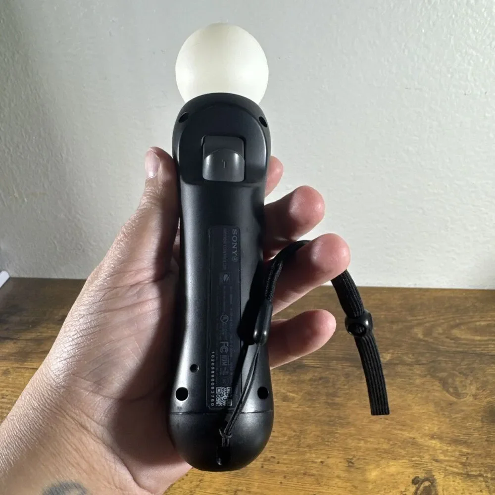 2 x OEM Sony Playstation 4 Move Motion Controllers PS4 - CECH-ZCM2U PSVR